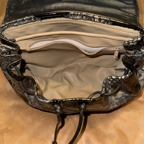 Vintage Robert Bestien Cross body Bag black patent leather and silver gold tone - Picture 3 of 4